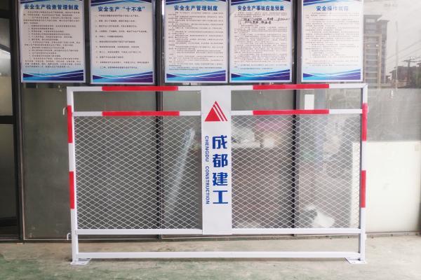 工地基坑護欄網(wǎng)廠家
